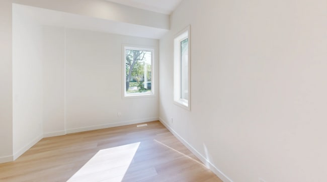 Photo - 11710-11125 125 St NW Unit 2