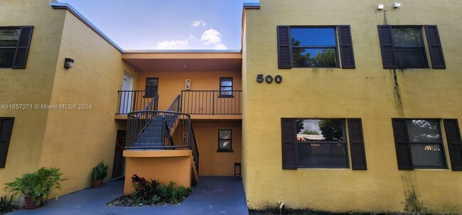 Photo - 500 NW 114th Ave Unidad #203 Rental