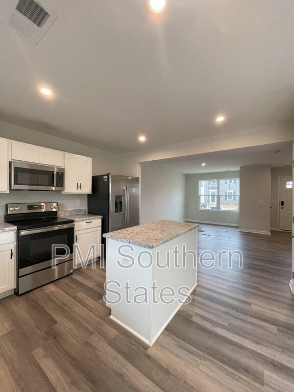 Photo - 231 Lehman Way