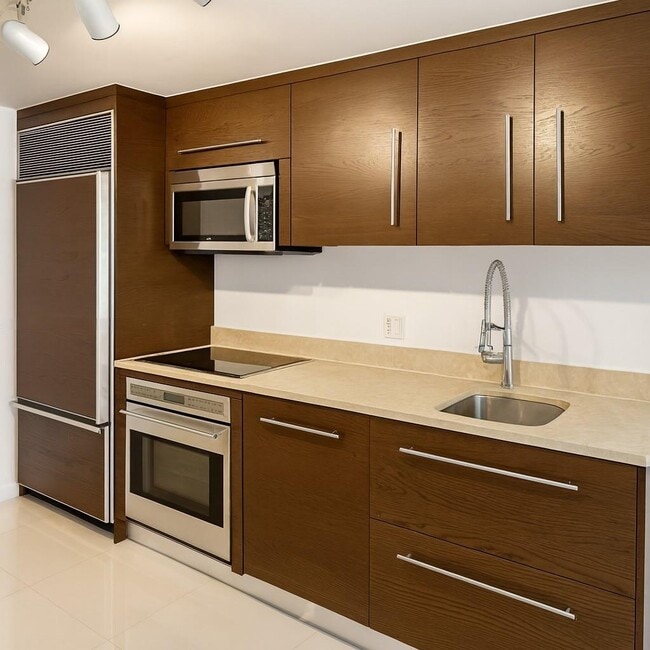 Photo - 475 Brickell Ave Unit 408