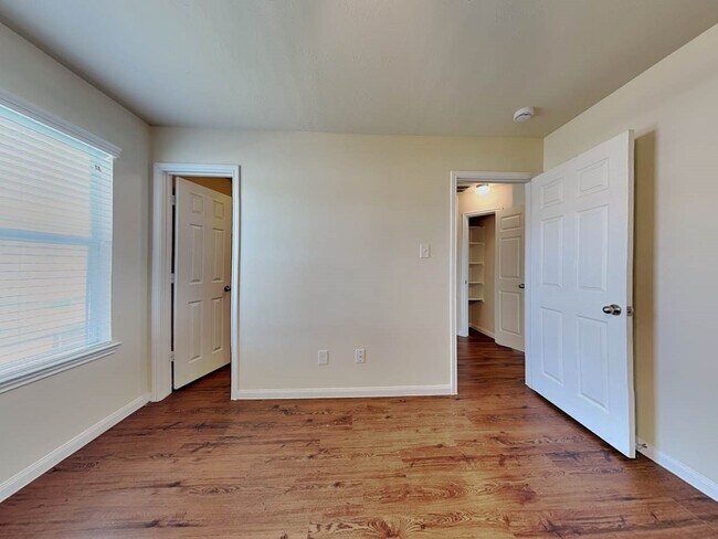Building Photo - 18826 N Lyford Dr