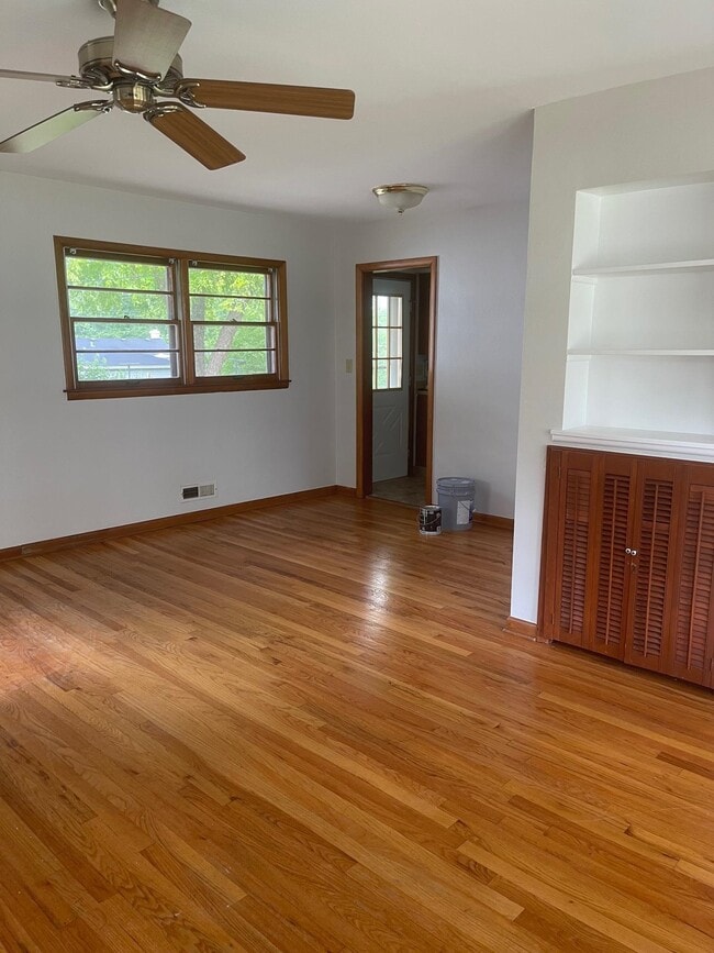 3516 Constance Dr