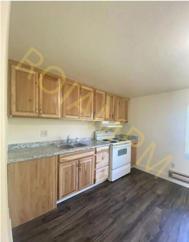 2-Bed 1-Bath Green Leaf Apartments