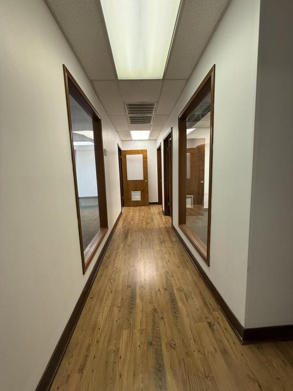 Photo - 4323 Division Street