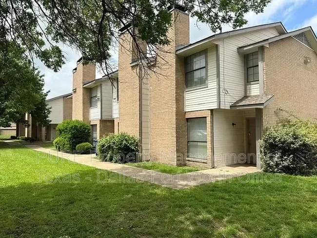 Building Photo - 8005 Rothington Rd Unit #57