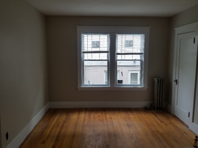 Photo - 352 Chandler St Unit 1