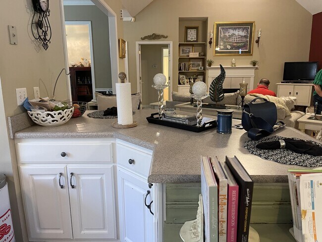 Photo - 401 Parrish Rd