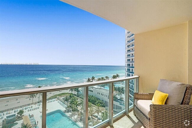 Building Photo - 2501 S Ocean Dr Unit 1122 (Available March 24) Rental