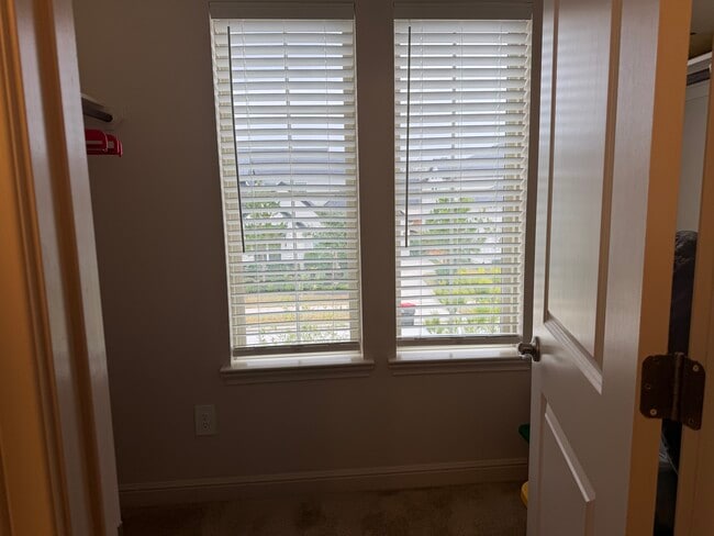 Photo - 5423 Caroline Lake Dr