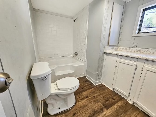 Photo - 412 McElhaney Rd