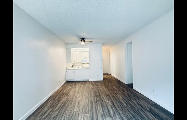 Photo - 2300 Front St Unidad 205