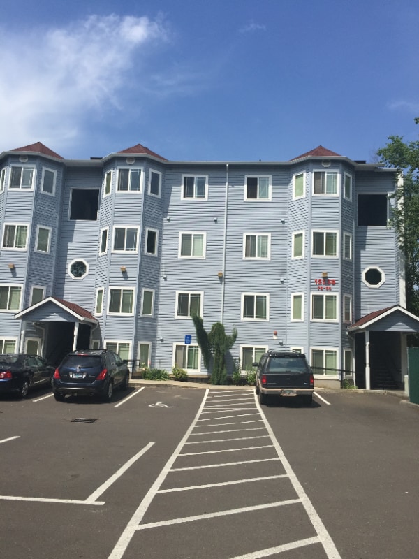 Photo - 12231-12239 SE Bush St Unit 75