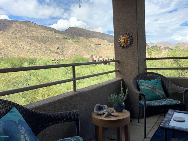 Building Photo - 6655 N Canyon Crest Dr Unit 21204