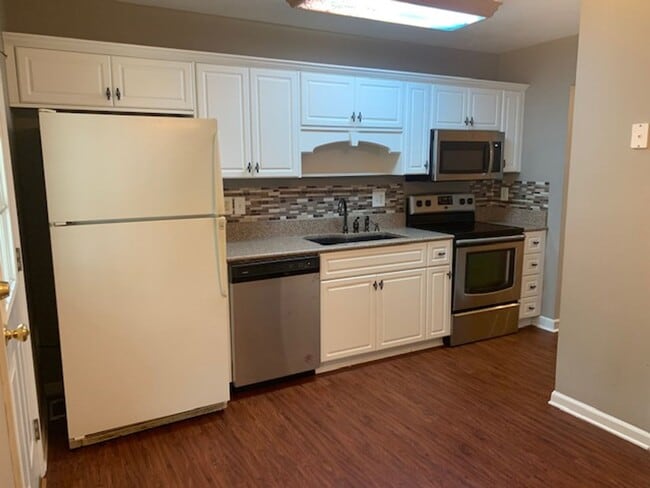 Photo - 311 Beech Ln