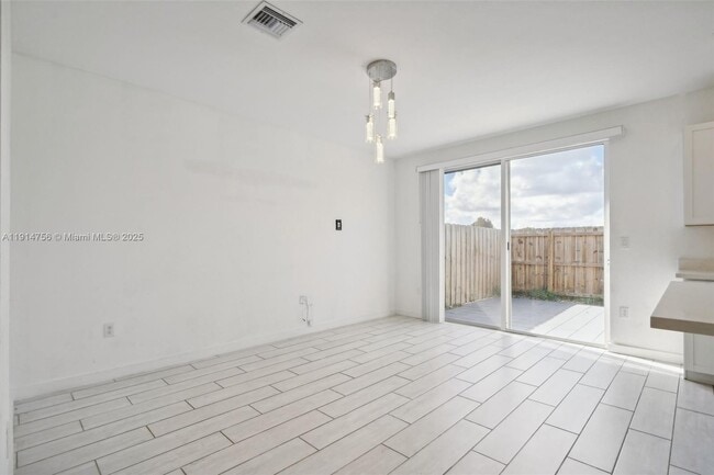 Photo - 1006 SE 23rd Ave