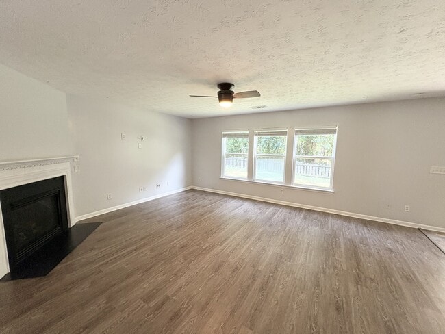 Photo - 125 Cedar Bay Cir