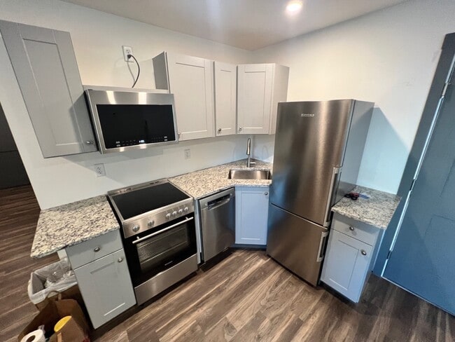 Photo - 480 S Salina St Unit 303