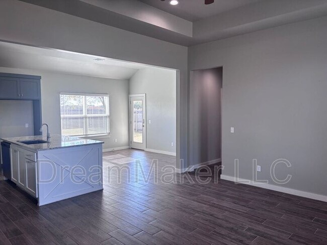 Photo - 1016 Apple Blossom Wy