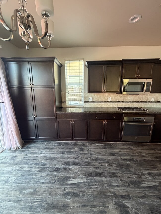 Photo - 3493 Elevations Way