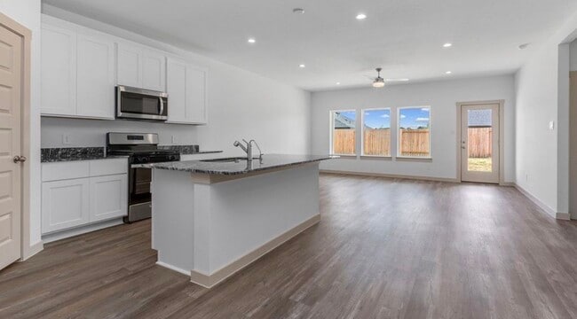 Photo - 1039 Great Barracuda Ln