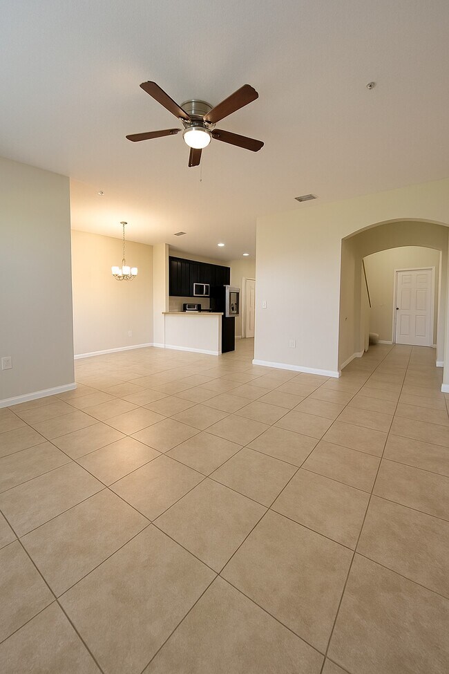 Photo - 2495 Seven Oaks Dr