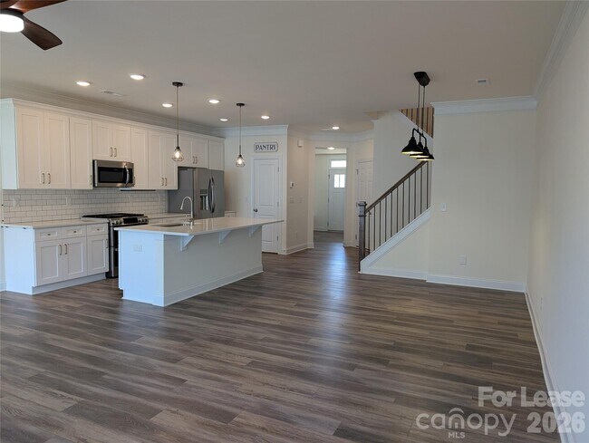 6324 Keeton Ln