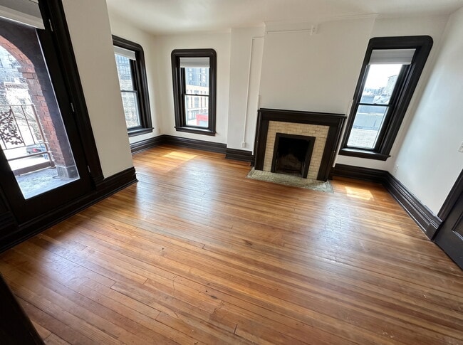 Photo - 212 W Gorham St