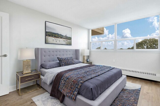 Photo - Lord Richmond