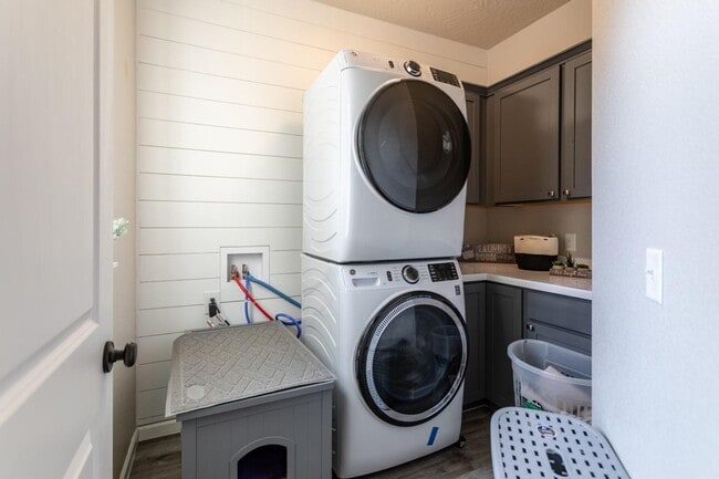 Photo - Modern Home in 44 Ranch