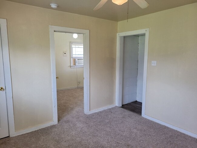 Photo - rw1421 Unit 1421-1/2