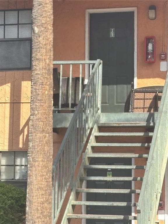 Building Photo - 12403 Hibiscus Oak Pl Unit 202