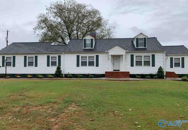 Photo - 2465 Hine St S House