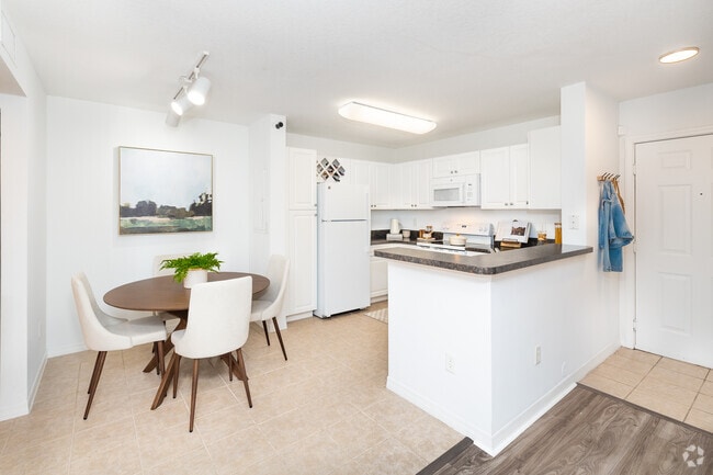1BR, 1BA - 720SF Kitchen - Bel Aire Terrace
