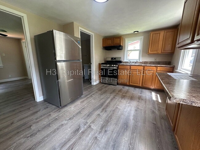 Photo - 435 N 38th St
