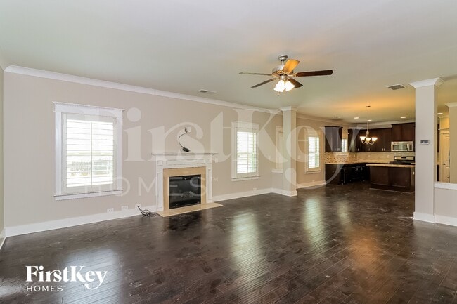 Photo - 20 Aspen Ln SE