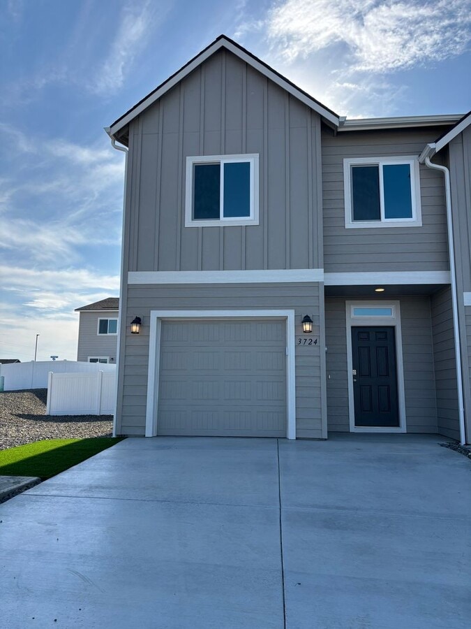 Brand New Corner Townhome! - Brand New Corner Townhome!