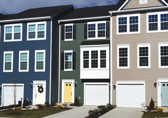 Photo - 317 Willowshire Ct