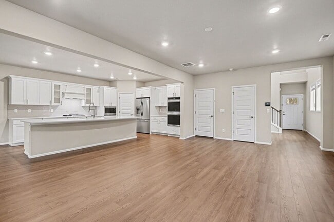 Photo - 4 bed 2.5 bath spacious home available for move in NOW