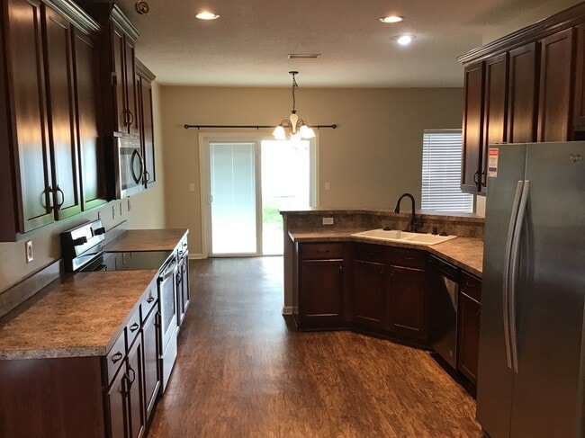 Photo - 2724 Creekfront Dr