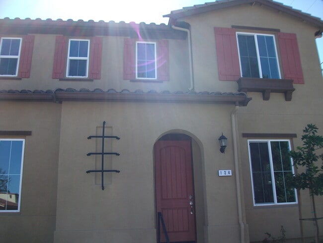 Photo - Newly Constructed Townhome for rent in Campbell