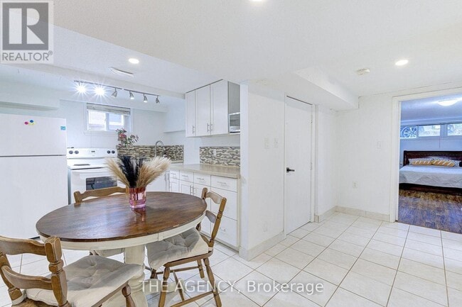 Photo - 82 Harrison Dr