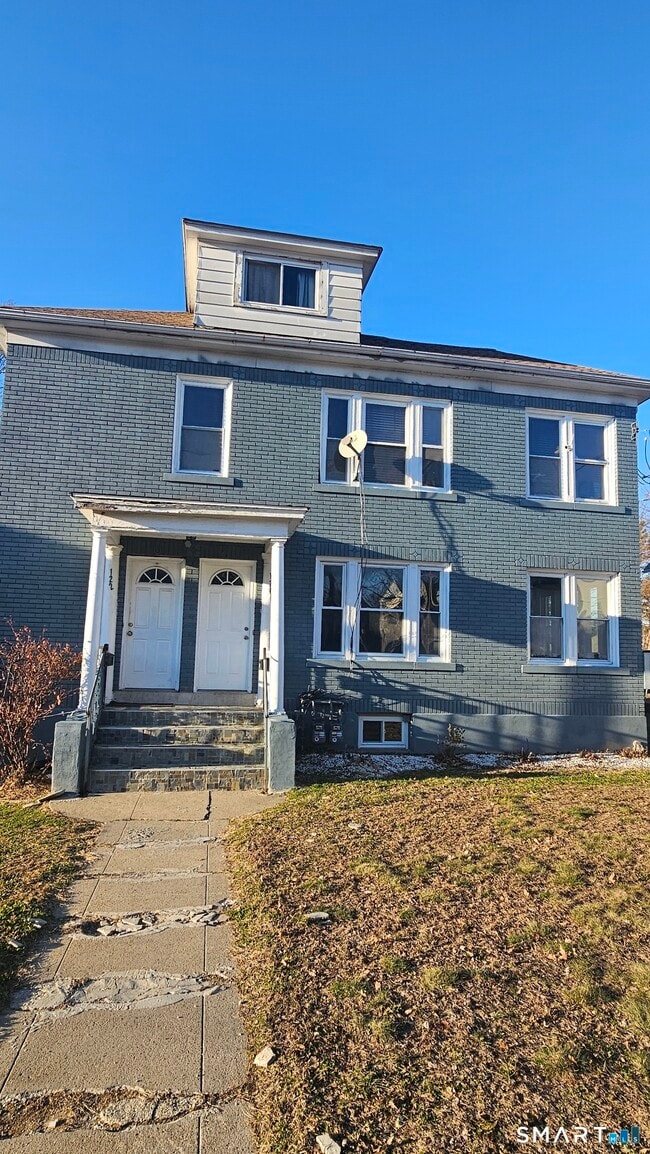 Photo - 120 Branford St