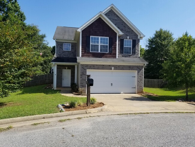 Building Photo - 57 Fairfield Dr