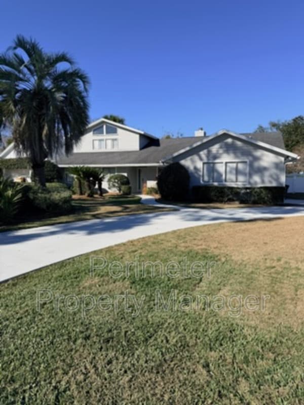 Photo - 27 Monterey St