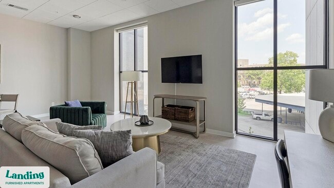 Photo - 600 19th St N Unit 204.1409741