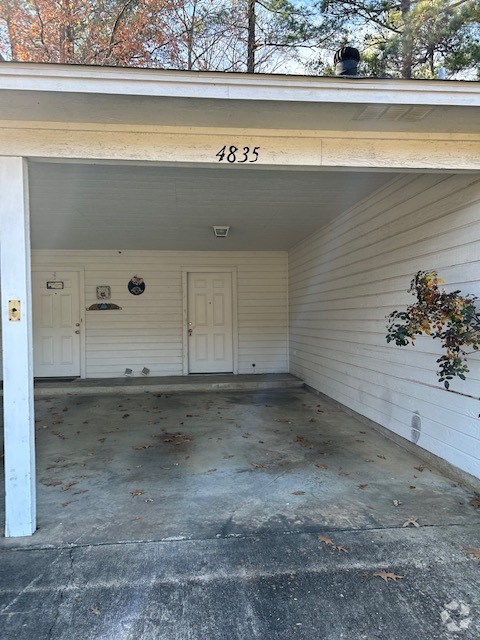 Building Photo - 4835 N Park Rd Rental