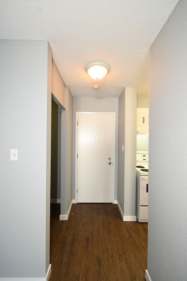 4280 Quentin Ave Unit 212