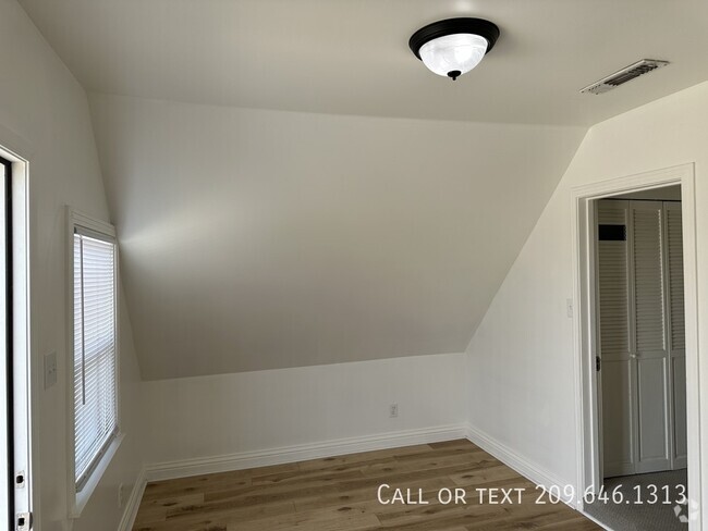 Building Photo - 1006 Moffett Rd Rental