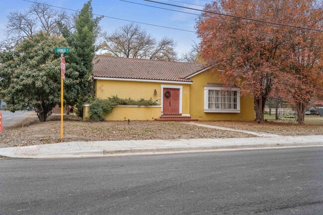 Photo - 817 Griner St