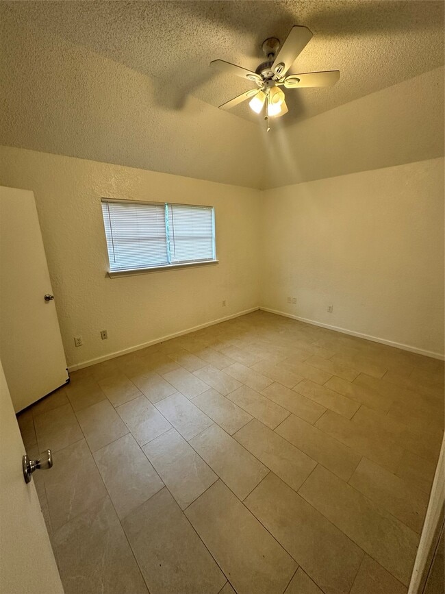 Photo - 2722 8th Ave N